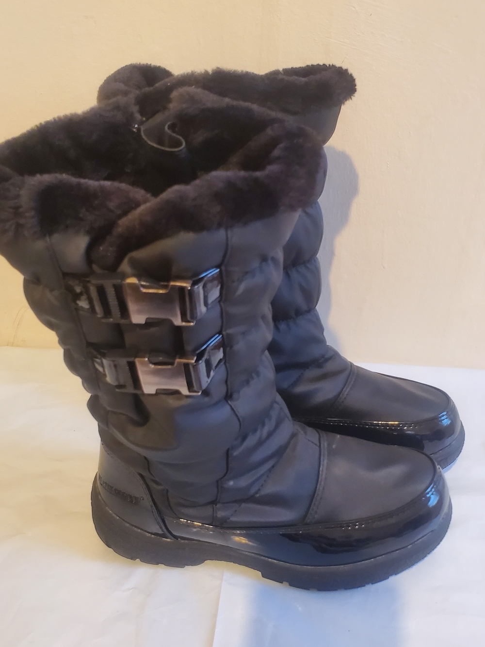 Women's Black Winter Snow Boots with Faux Fur Trim
